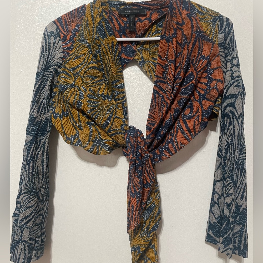 BCBG cropped open back blouse
